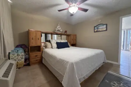 4379babc 62d6 4453 8f73 5e48a1adbbab