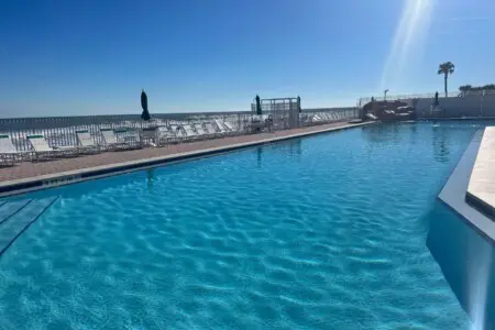 81988589 7ecd 4326 a2bc 2d052dac9e1f