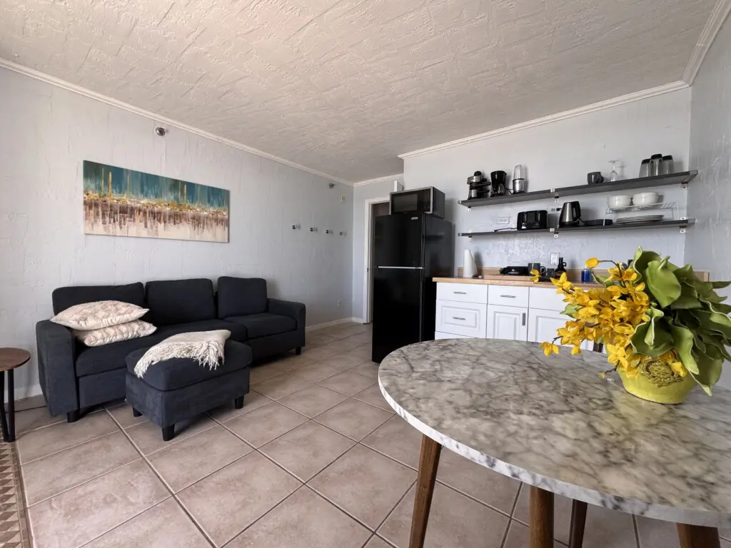 d5ca47ad 147b 41ad 97eb d43448ec0473