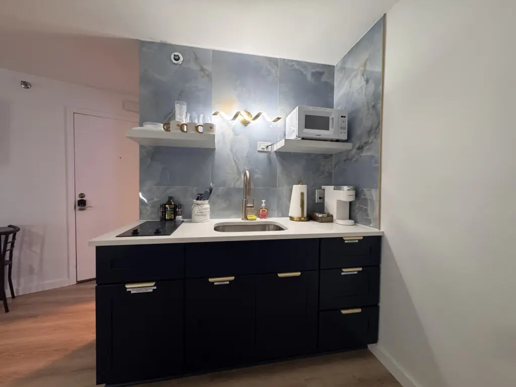 da1a1de8 8aa5 40eb b3d5 80ada6ef85e2