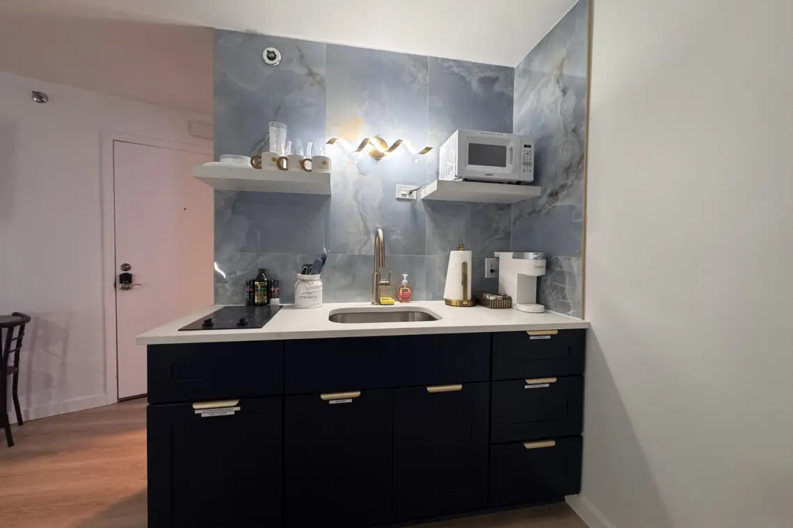 da1a1de8 8aa5 40eb b3d5 80ada6ef85e2