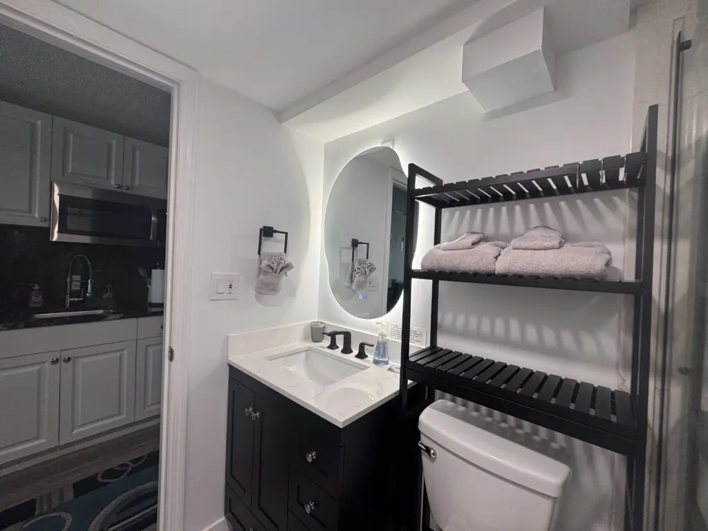 e8b5c164 0c92 4c22 818b a6f89c9d5a44