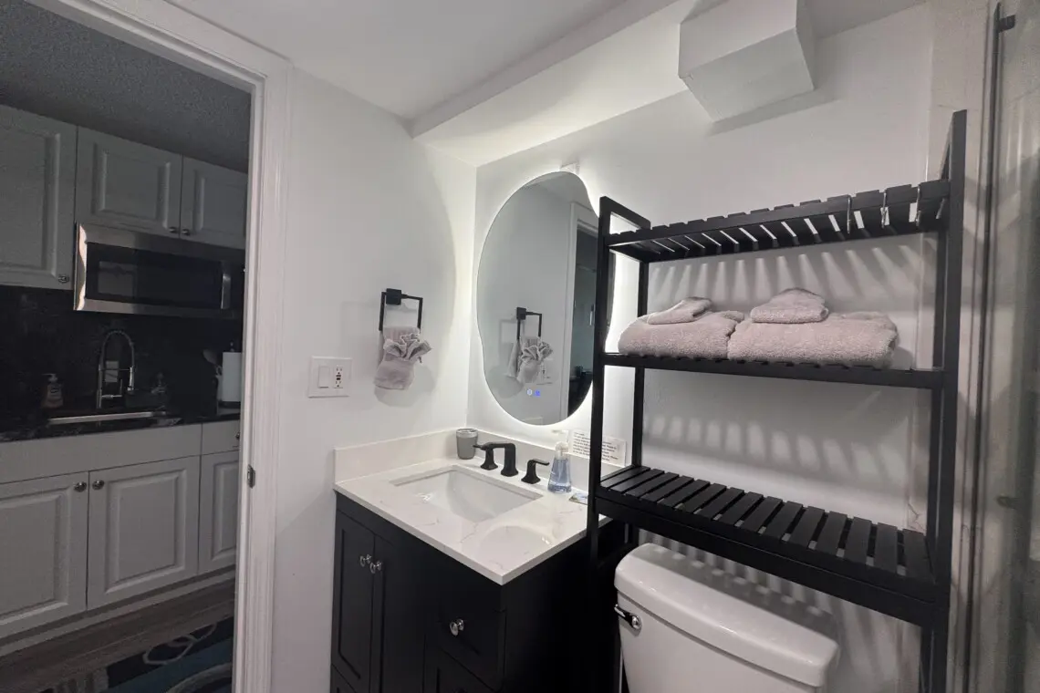 e8b5c164 0c92 4c22 818b a6f89c9d5a44