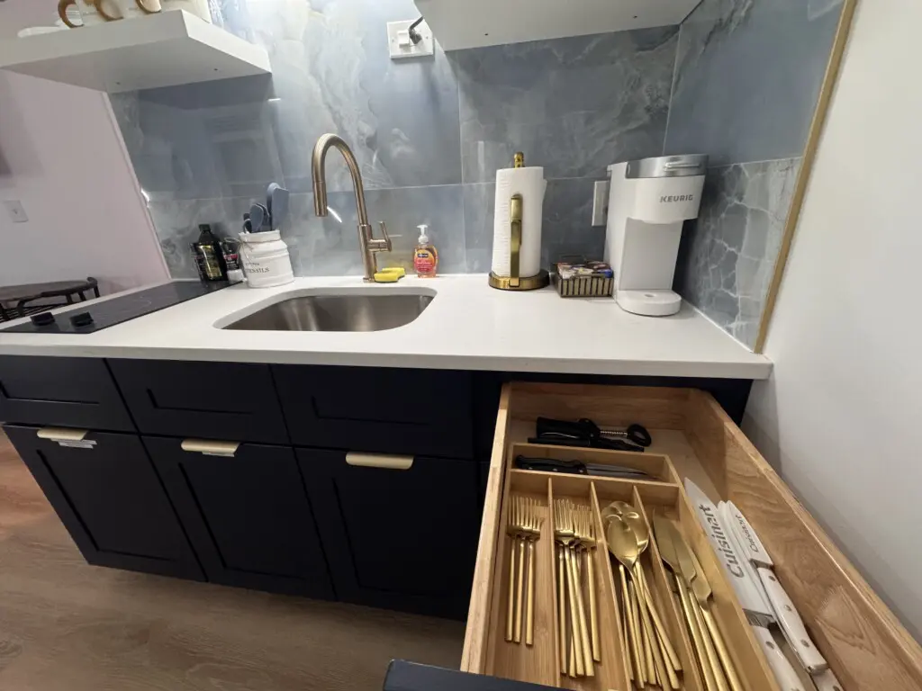 1a6e8860 d4dd 405c 8a68 05e8e47fd844