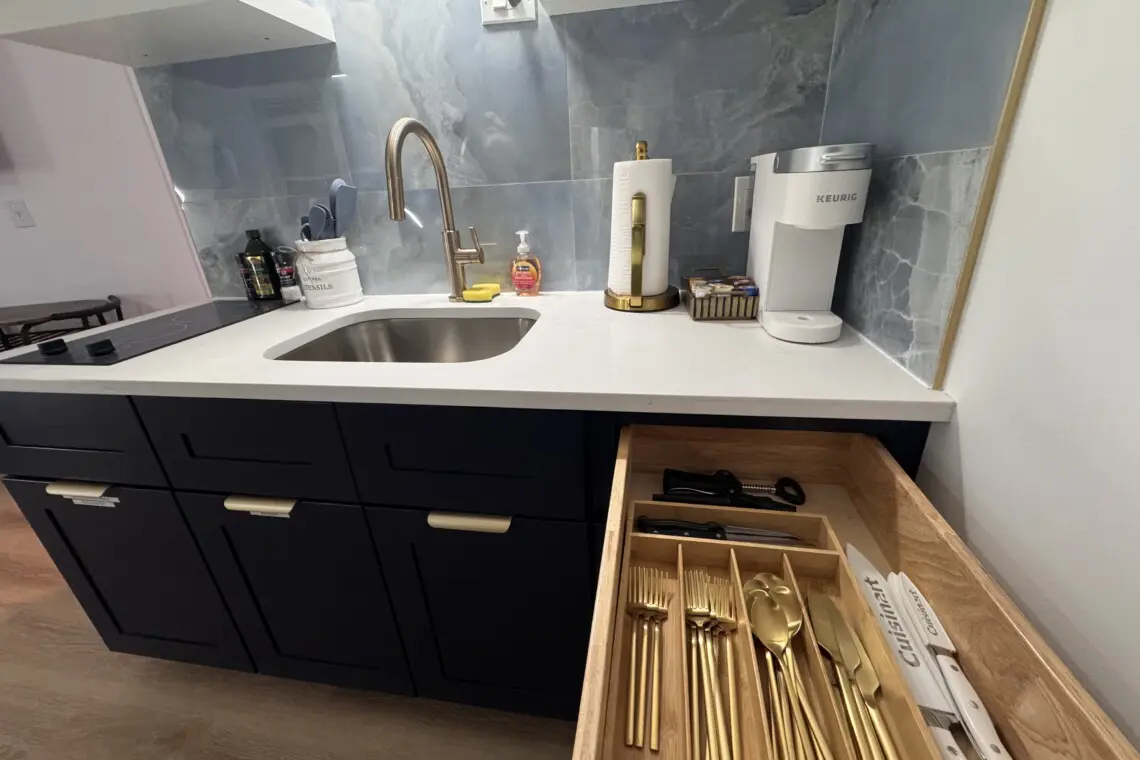 1a6e8860 d4dd 405c 8a68 05e8e47fd844