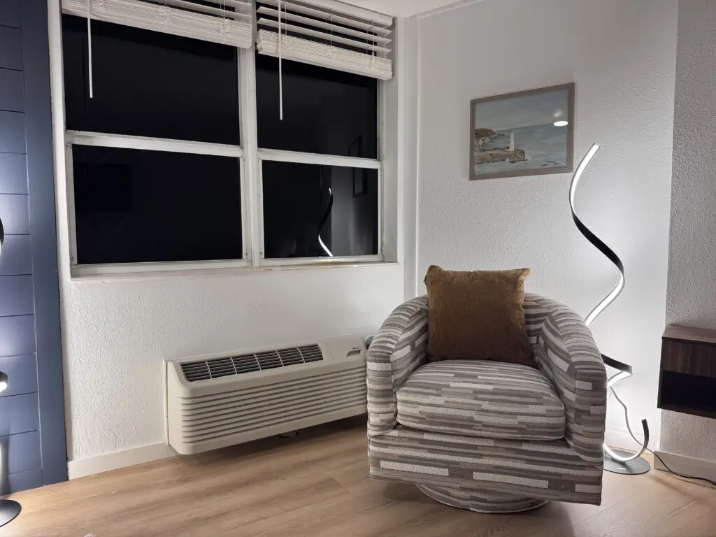 1e40f206 da99 465c 9d6a 9e4cf312ad8e