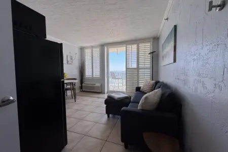 63e5f530 acf4 41ad b3f8 3feeeab00797