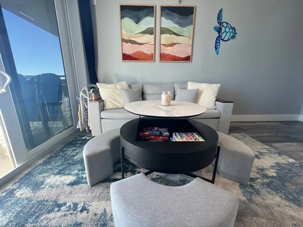 7c844459 1f5f 40a0 8dd9 7b6b75ffc06e