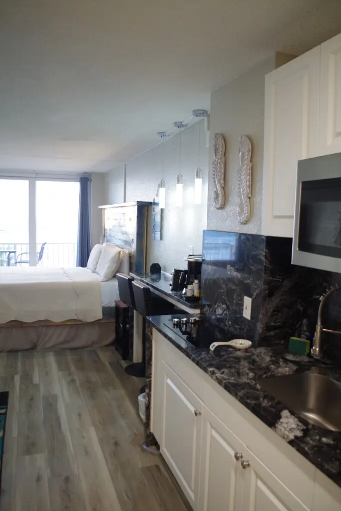 a1e32390 b869 4de5 9ae9 86084be0e4cf