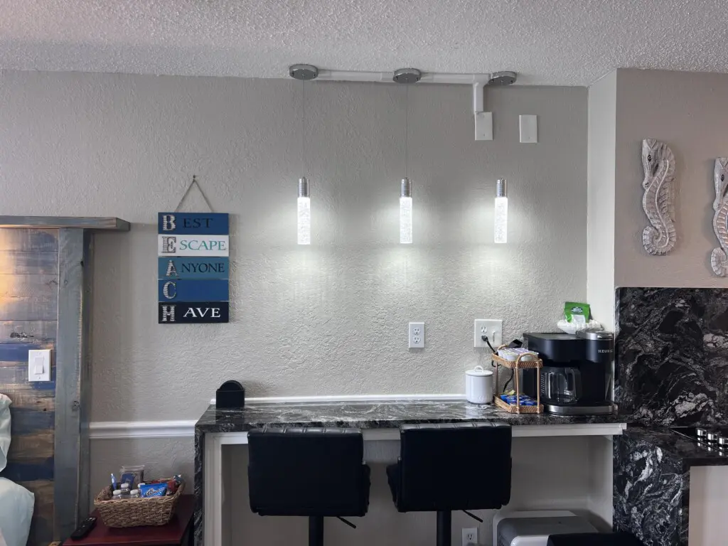 b4d6fbb0 57ea 4d7d b768 5c3e3ab218a6