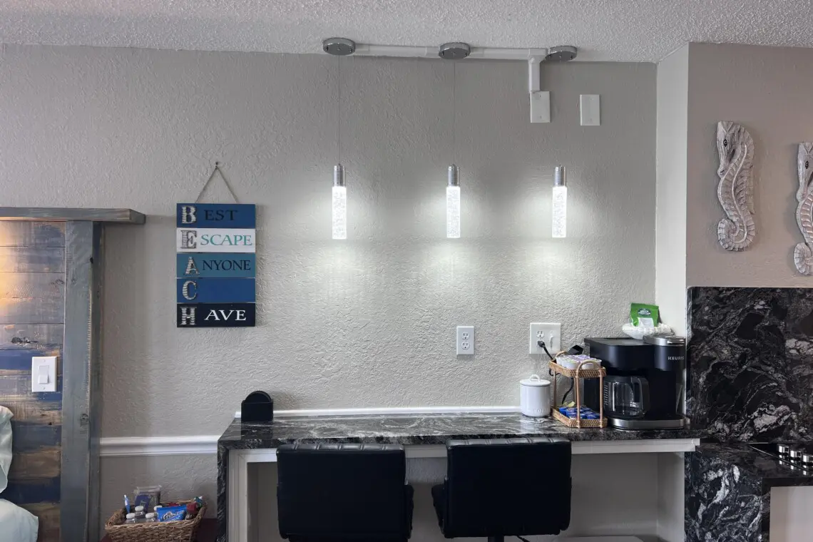 b4d6fbb0 57ea 4d7d b768 5c3e3ab218a6