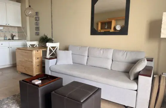 cebed8d2 f557 4dc1 80e3 7abd9967259e