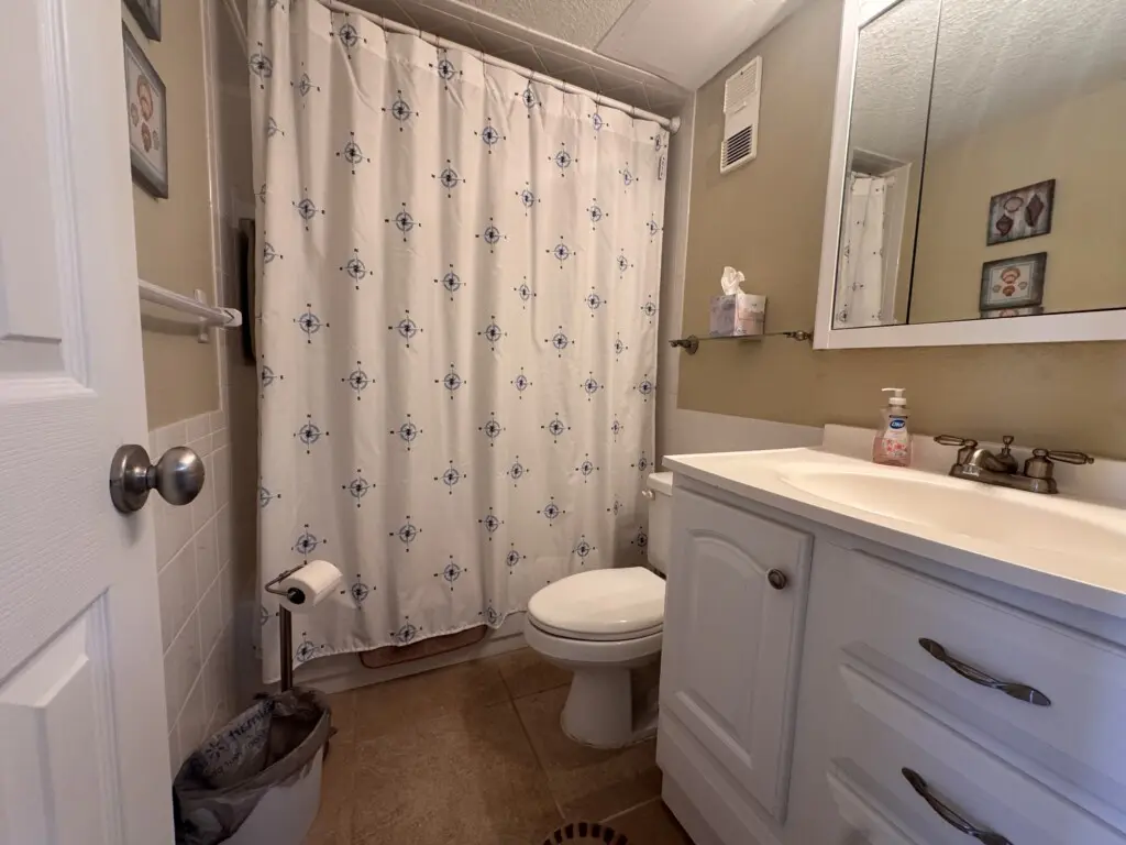 f2e1e18d 898e 484a 9862 b14ec666ad03