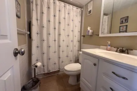 f2e1e18d 898e 484a 9862 b14ec666ad03