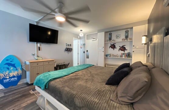 Smart tv plus plenty of books to read while relaxing in the comfy King Bed