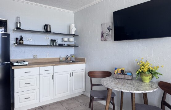 Perfect breakfast and lunch Kitchenette